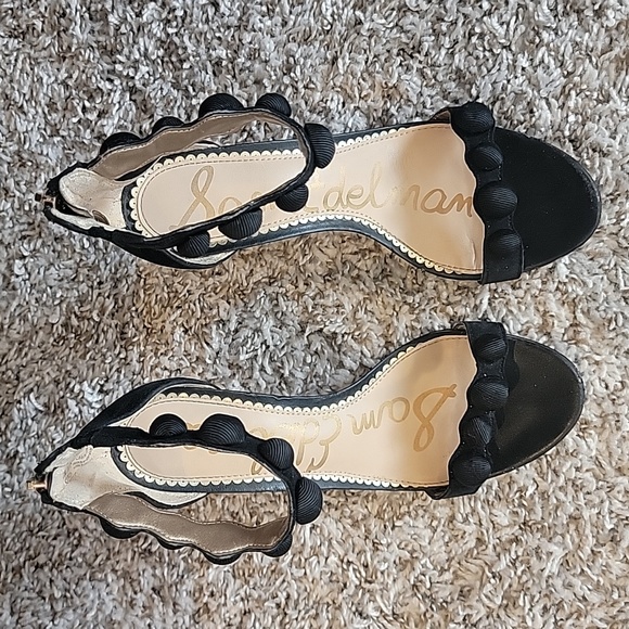 *** SOLD*** Sam Edelman Black Heels - Picture 4 of 4